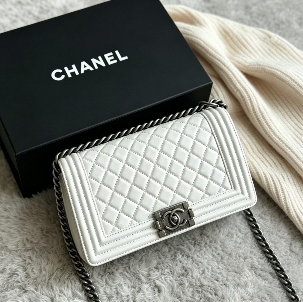 Chanel Boy Medium in Quilted